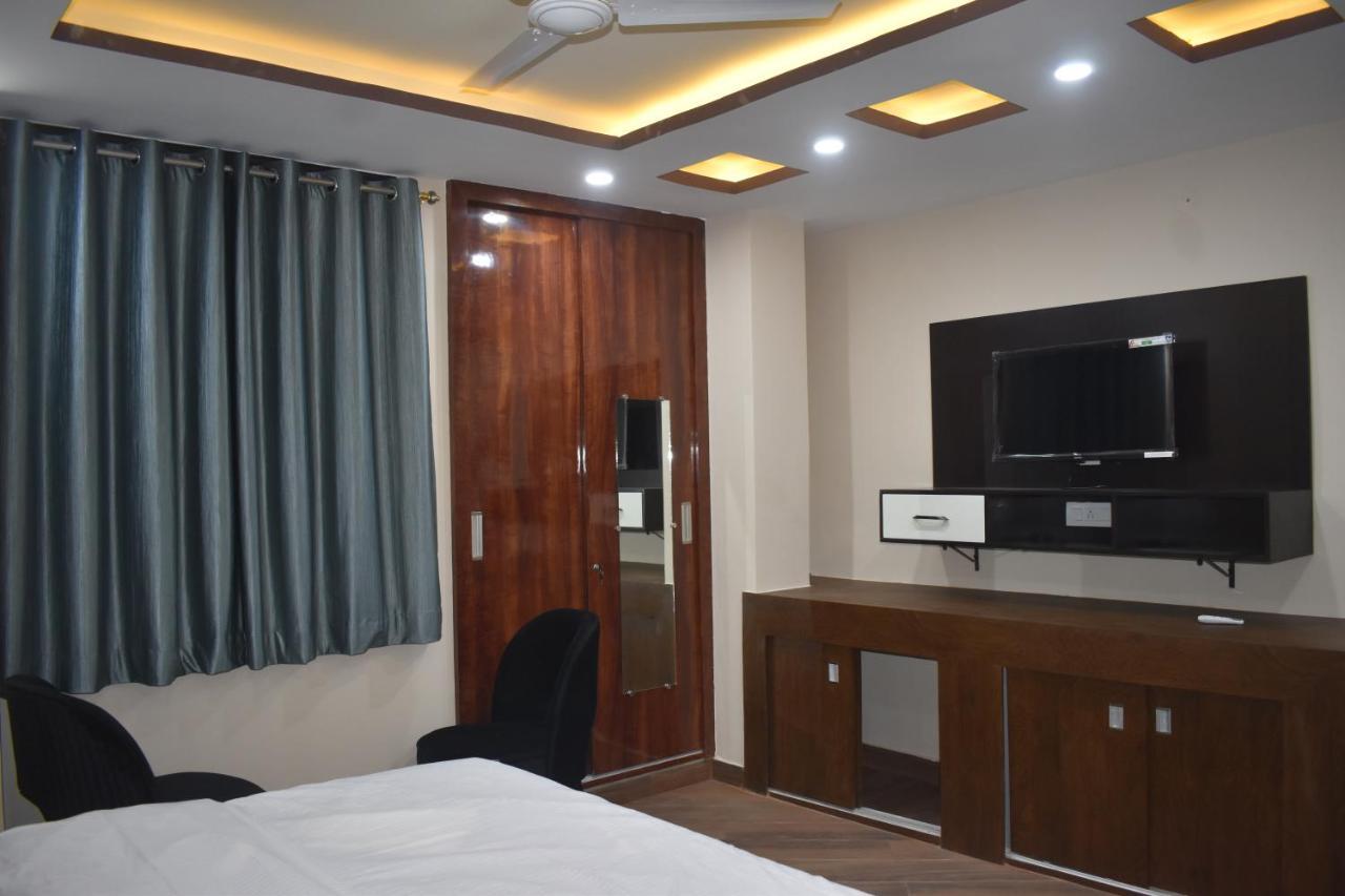 פאטנה Hotel Lilac Doors מראה חיצוני תמונה