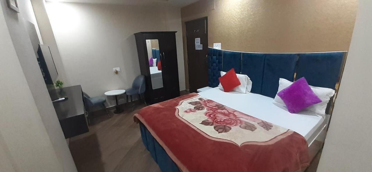 פאטנה Hotel Lilac Doors מראה חיצוני תמונה